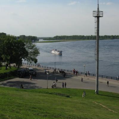 Днепр в Речице